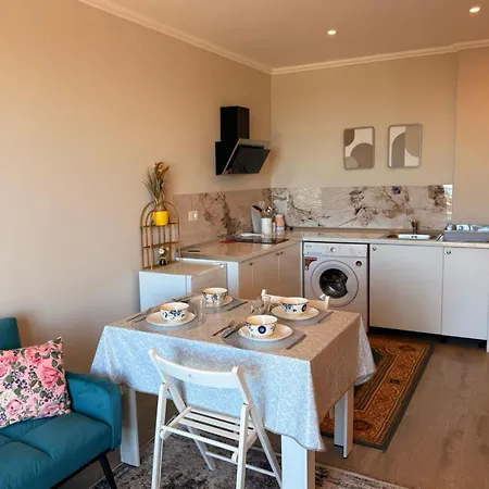 Harbor, Sea View Apartment